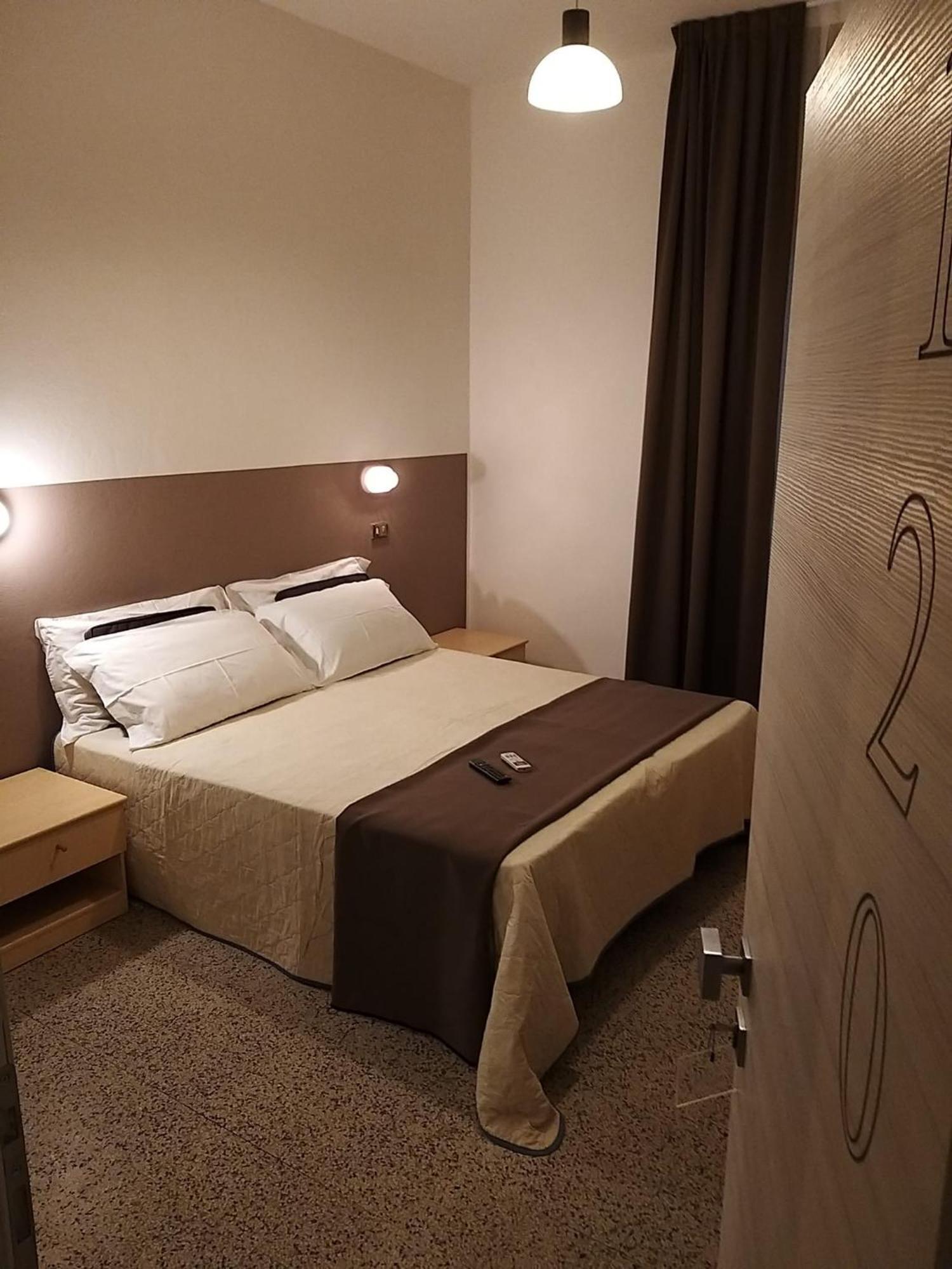 Hotel Ideal 리미니 외부 사진