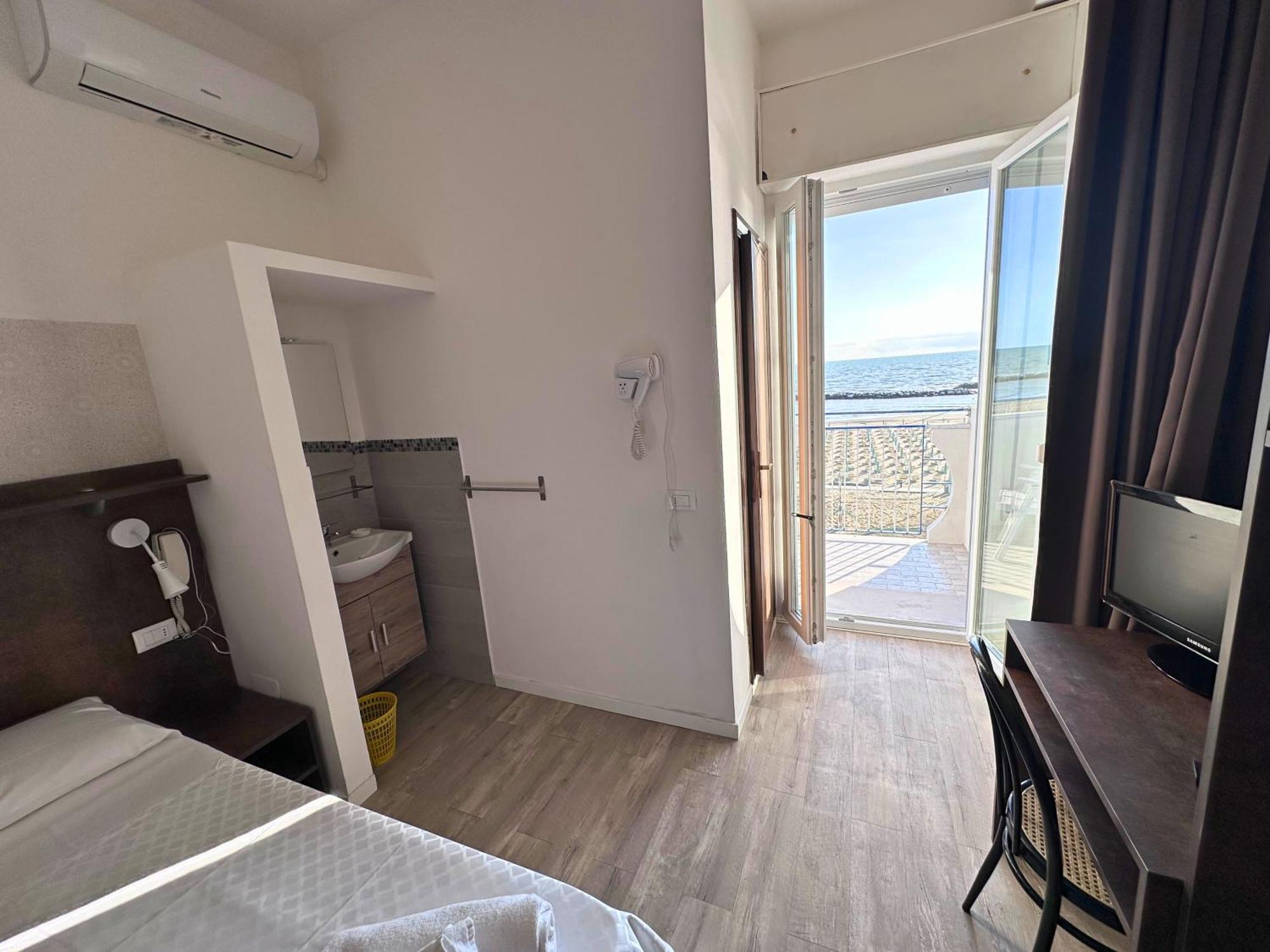 Hotel Ideal 리미니 외부 사진